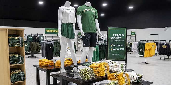 photo of raider landing